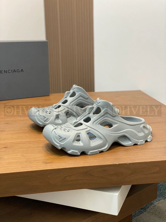 발렌시아가 HD 뮬 그레이