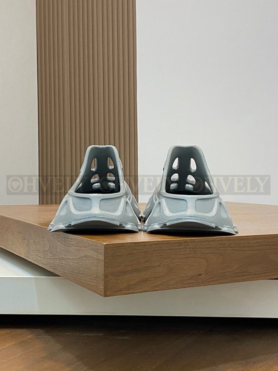 발렌시아가 HD 뮬 그레이