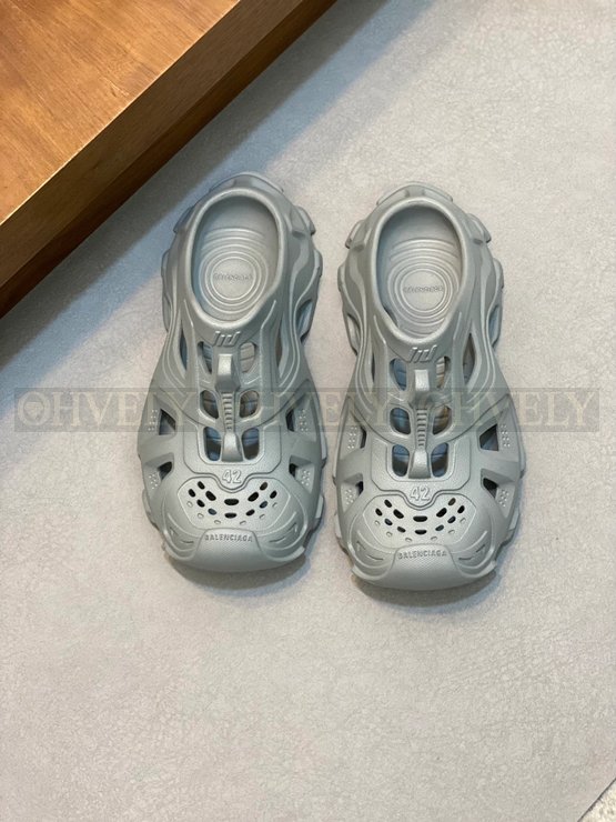 발렌시아가 HD 뮬 그레이