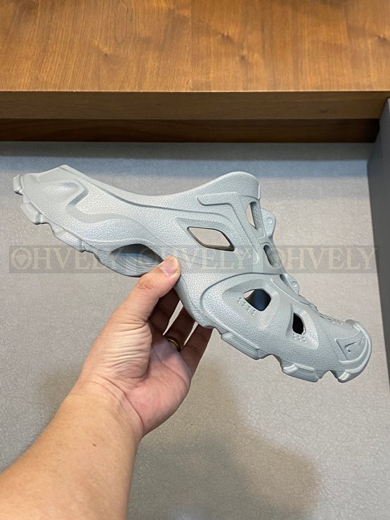 발렌시아가 HD 뮬 그레이