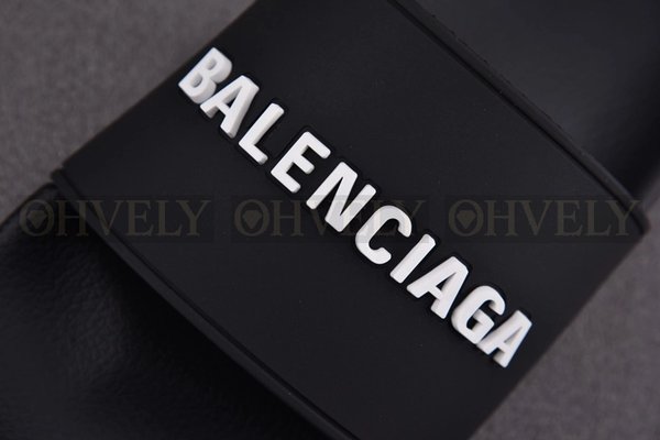 발렌시아가 블랙 화이트 풀 슬라이드 샌들