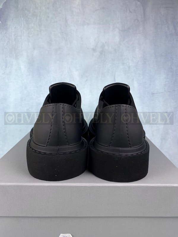 발렌시아가 스테로이드 더비 블랙