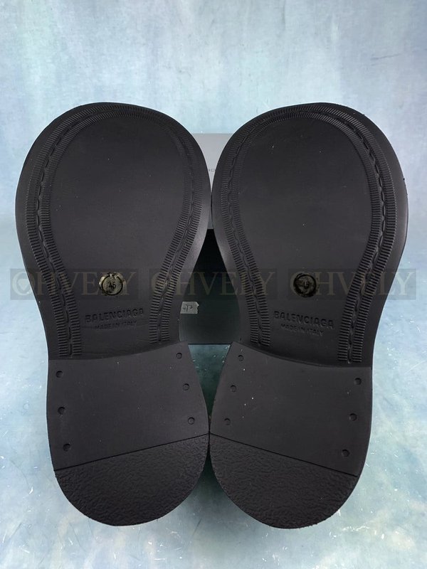 발렌시아가 스테로이드 더비 블랙