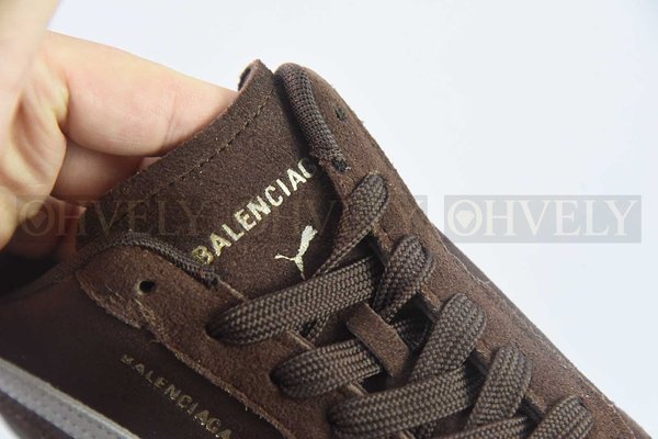 발렌시아가 x 푸마 스피드캣 스웨이드 브라운 화이트