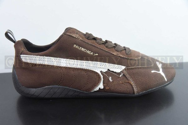 발렌시아가 x 푸마 스피드캣 스웨이드 브라운 화이트