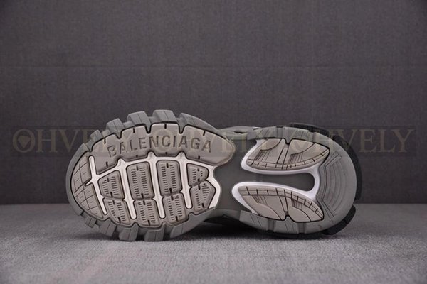 발렌시아가 트랙 챠콜 스니커즈