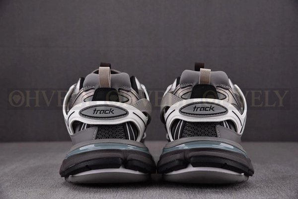 발렌시아가 트랙 챠콜 스니커즈