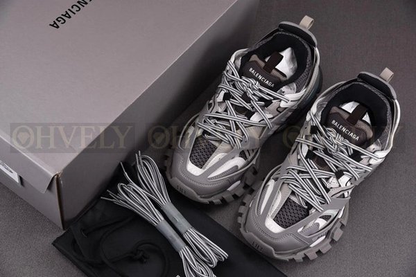 발렌시아가 트랙 챠콜 스니커즈