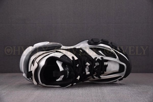 발렌시아가 트랙 그레이 블랙 스니커즈