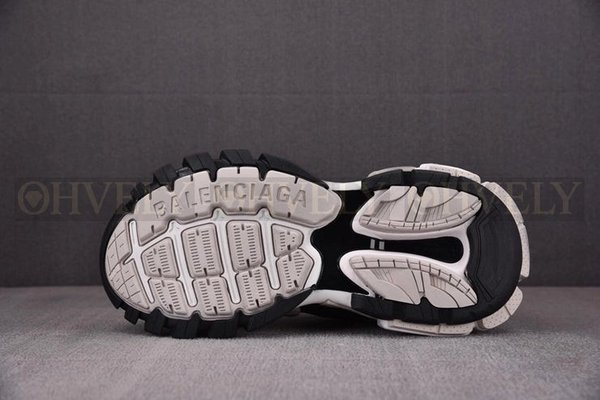 발렌시아가 트랙 그레이 블랙 스니커즈