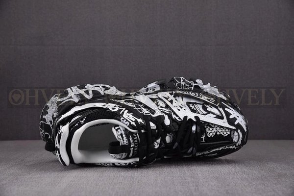 발렌시아가 트랙 그래피티 블랙 프린트 스니커즈