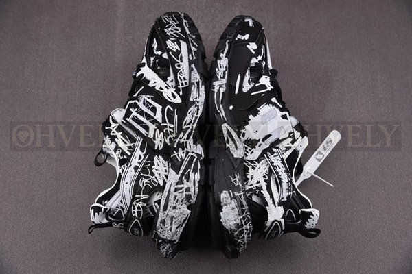 발렌시아가 트랙 그래피티 블랙 프린트 스니커즈