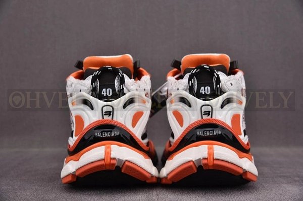 발렌시아가 러너 7 화이트 오렌지 블랙 스니커즈