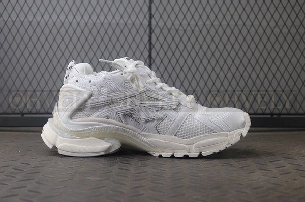 발렌시아가 러너 7 화이트 스니커즈