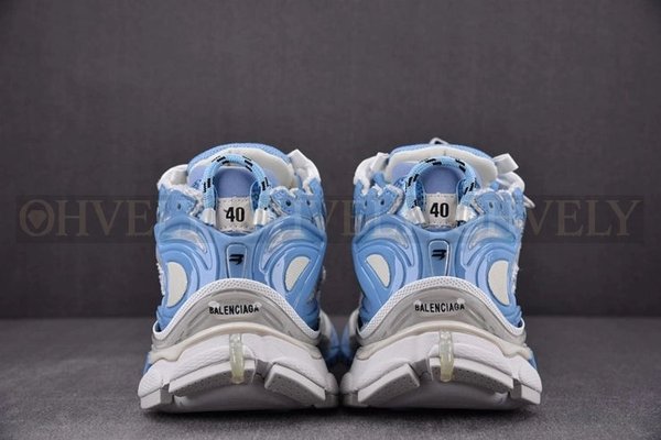 발렌시아가 러너 7 화이트 라이트 블루 스니커즈