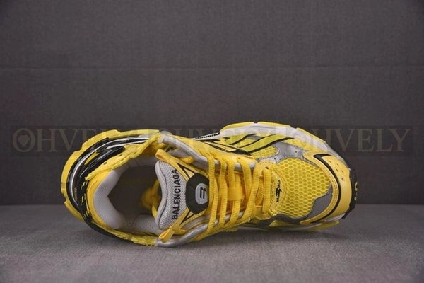 발렌시아가 러너 7 옐로우 스니커즈