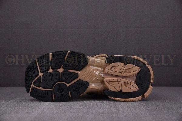 발렌시아가 러너 7 브라운 스니커즈