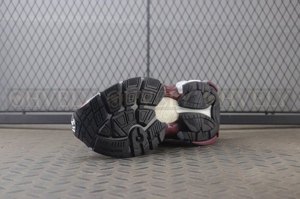 발렌시아가 러너 7 그레이 버건디 스니커즈