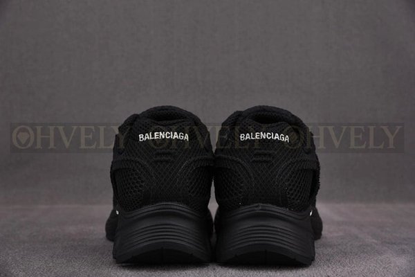 발렌시아가 팬텀 블랙 메시 스니커즈