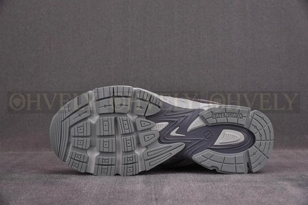 발렌시아가 팬텀 다크 그레이 메시 스니커즈