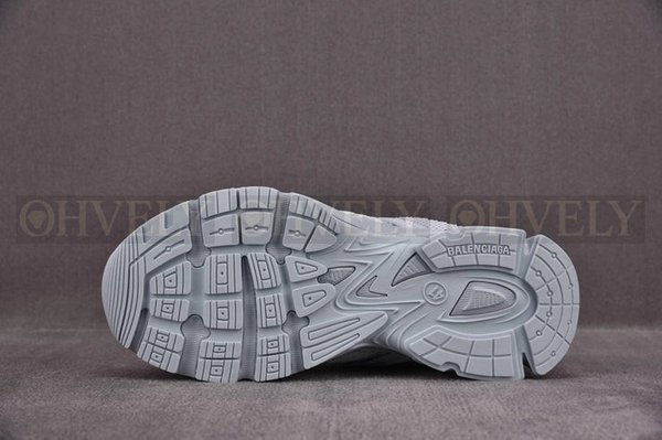 발렌시아가 팬텀 그레이 메시 스니커즈