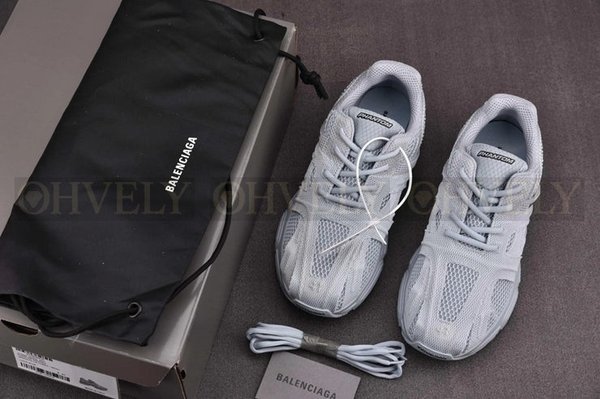 발렌시아가 팬텀 그레이 메시 스니커즈