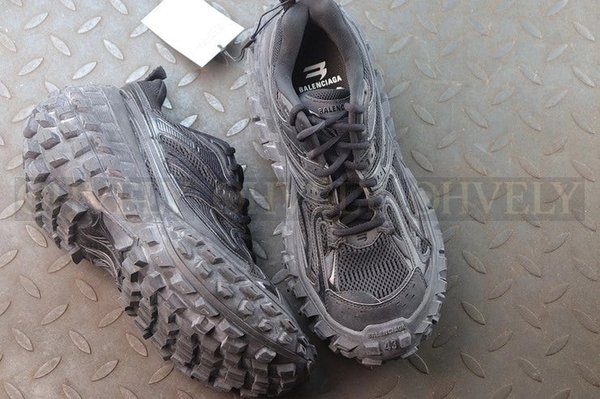 발렌시아가 바운서 블랙 메쉬 스니커즈