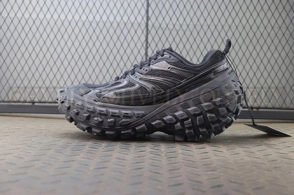 발렌시아가 바운서 블랙 메쉬 스니커즈