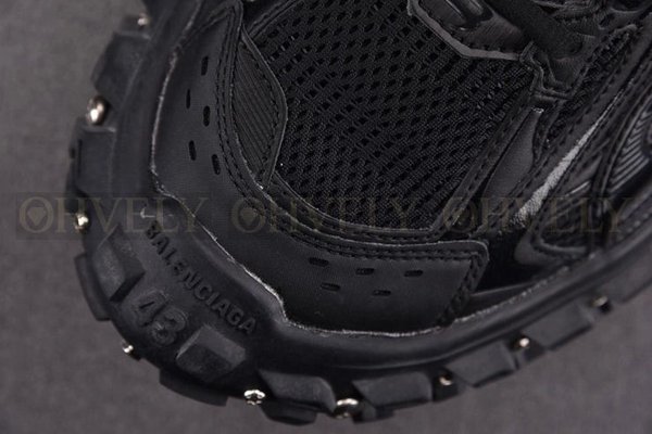 발렌시아가 바운서 블랙 스크류 스니커즈