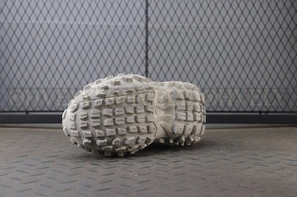 발렌시아가 바운서 베이지 스니커즈