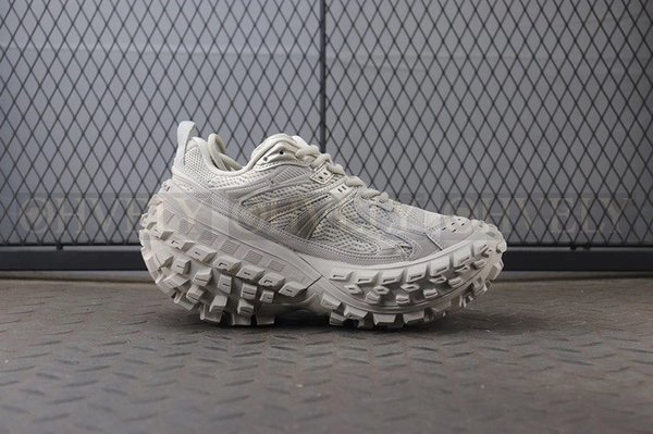 발렌시아가 바운서 베이지 스니커즈