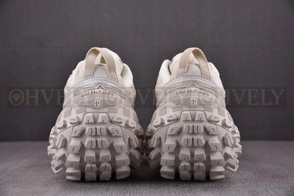 발렌시아가 바운서 화이트 스니커즈