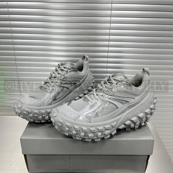 발렌시아가 바운서 그레이 메쉬 스니커즈