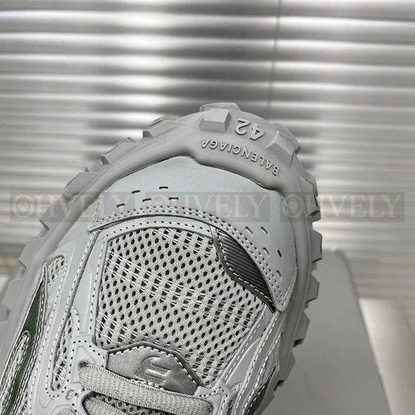 발렌시아가 바운서 그레이 메쉬 스니커즈