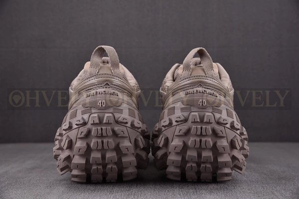 발렌시아가 바운서 브라운 스니커즈