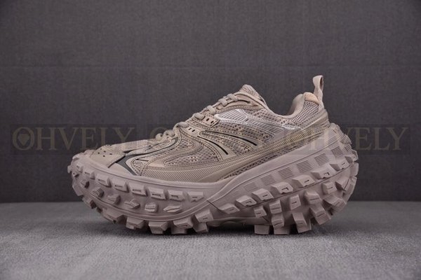 발렌시아가 바운서 브라운 스니커즈