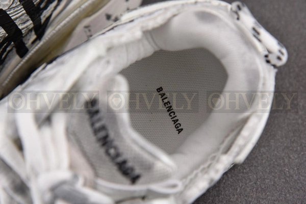 발렌시아가 러너 그래피티 스니커즈 화이트