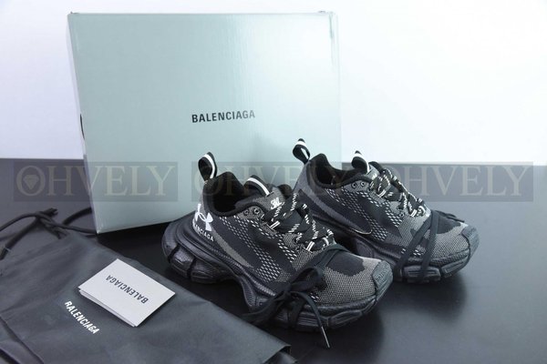 발렌시아가 X 언더아머 3XL 스니커즈 블랙