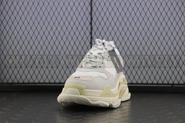 발렌시아가 트리플S - Cream