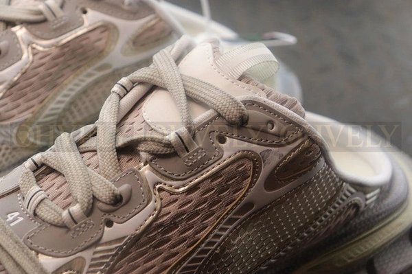 발렌시아가 3XL 베이지 뮬 스니커즈