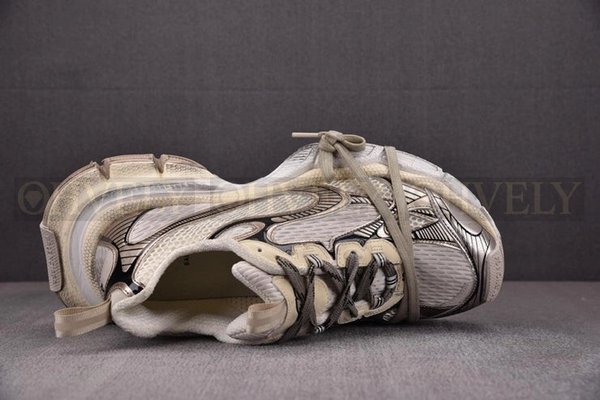 발렌시아가 3XL 카키 베이지 스니커즈