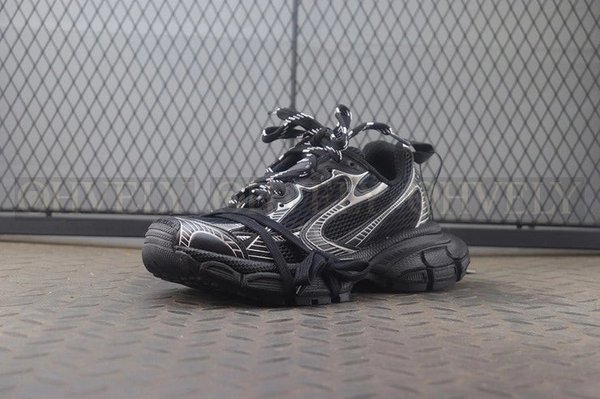 발렌시아가 3XL 블랙 화이트 스니커즈