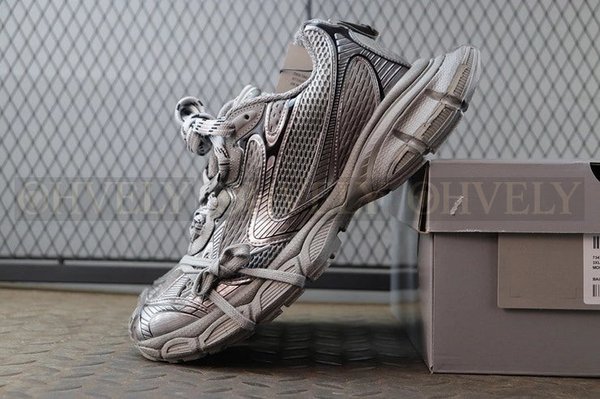 발렌시아가 3XL 그레이 스니커즈