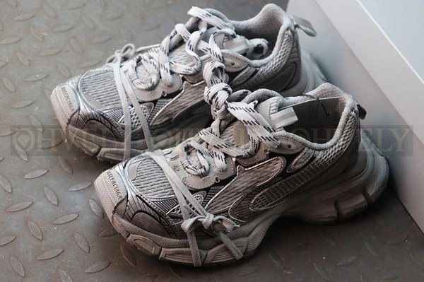 발렌시아가 3XL 그레이 스니커즈