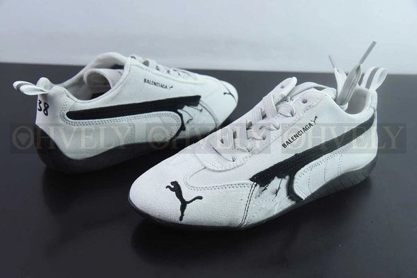 발렌시아가 x 푸마 스피드캣 스웨이드 화이트 블랙