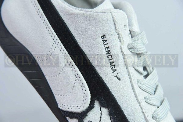 발렌시아가 x 푸마 스피드캣 스웨이드 화이트 블랙