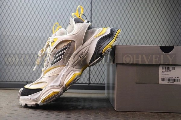 발렌시아가 카고 스니커즈