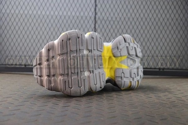 발렌시아가 카고 스니커즈