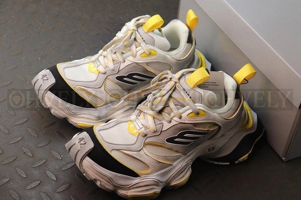 발렌시아가 카고 스니커즈