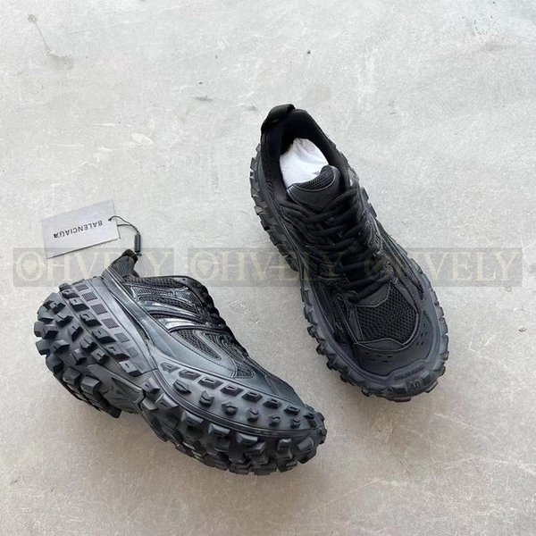 발렌시아가 바운서 블랙 스니커즈